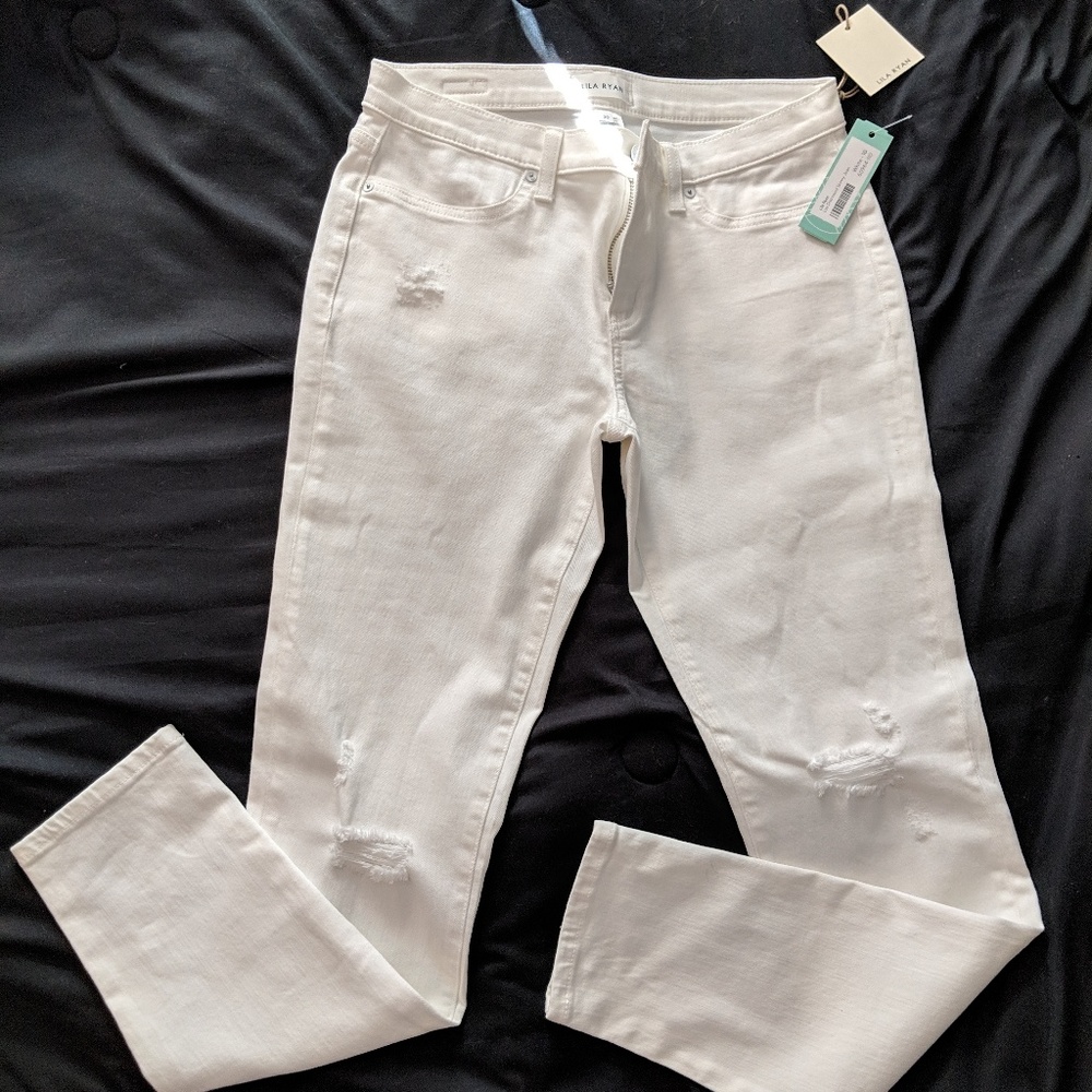 Distressed skinny Jean